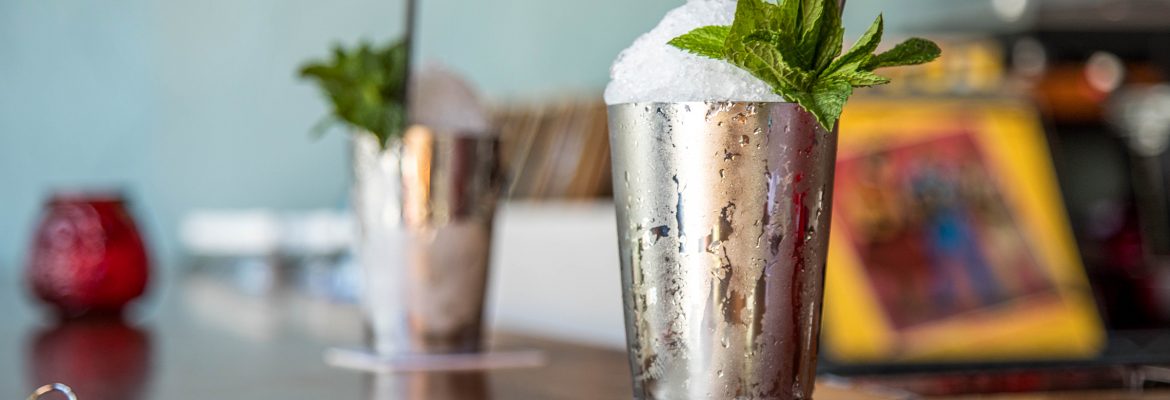 Mint julep cocktail recipe